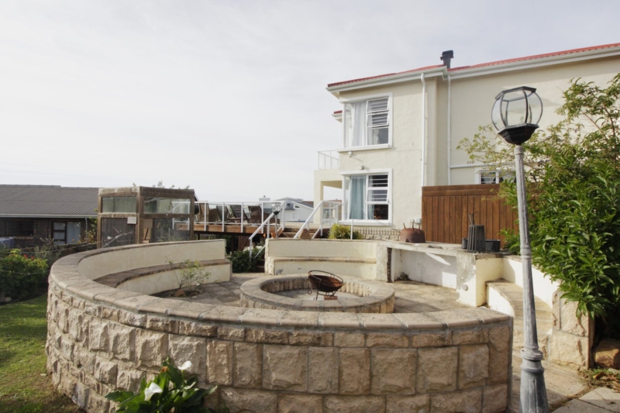 3 Bedroom Property for Sale in Wavecrest Eastern Cape